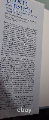Gerald holton ALBERT EINSTEIN HISTORICAL AND CULTURAL PERSPECTIVES hardcover