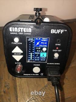 Paul C Buff Einstein 640 WS Flash unit with power cord. Needs New Bulb